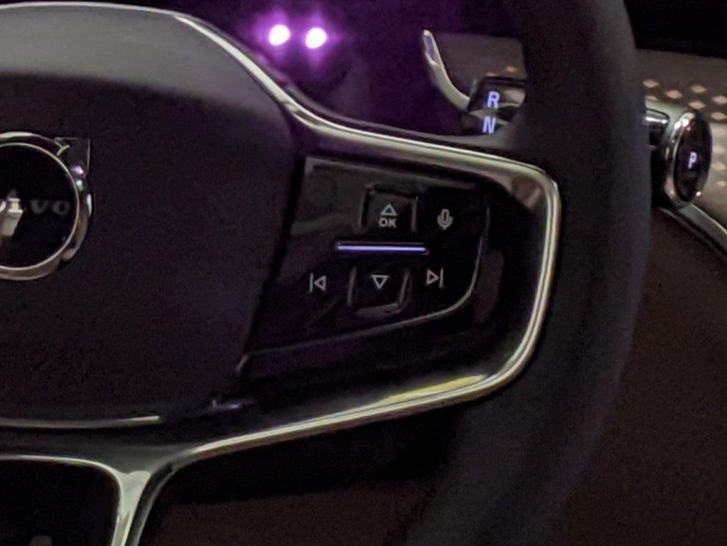 new 2025 Volvo EX90 car, priced at $86,490