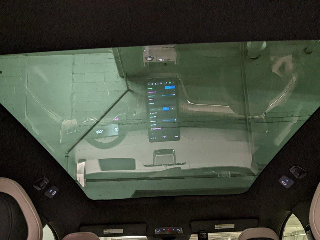 new 2025 Volvo EX90 car, priced at $86,490
