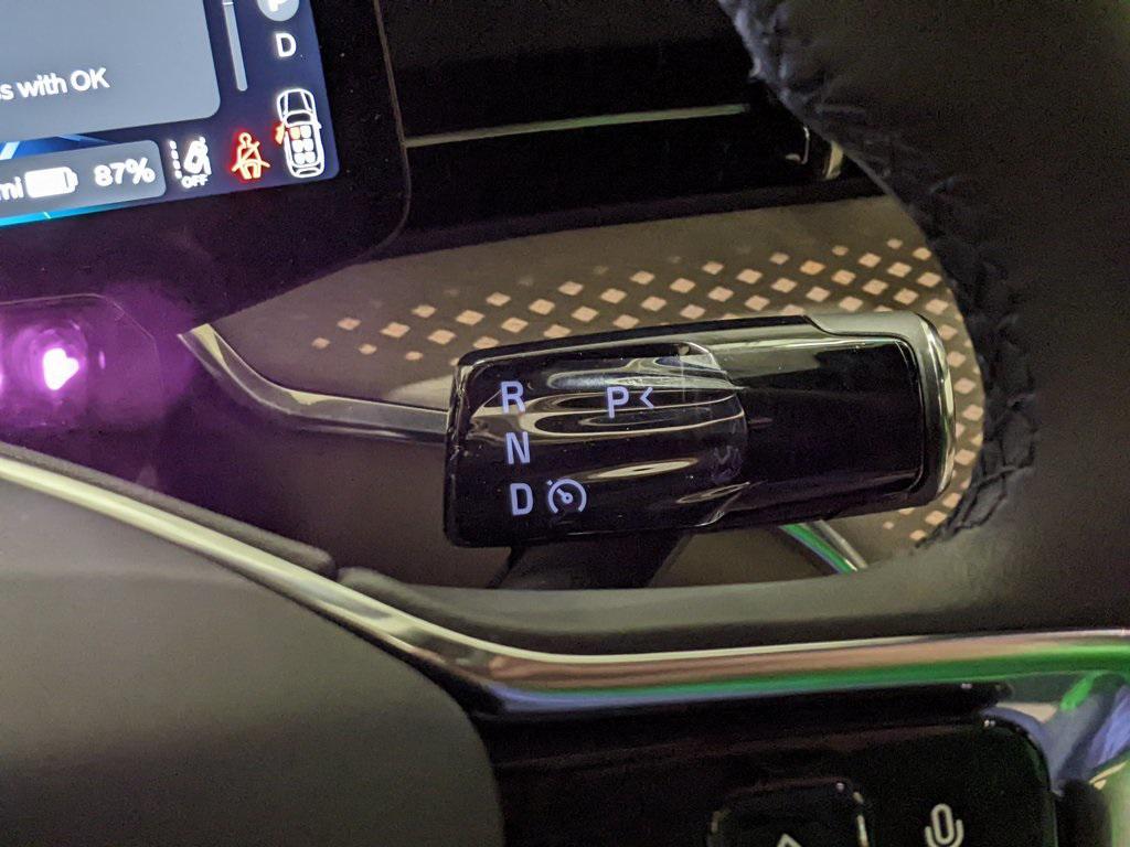 new 2025 Volvo EX90 car, priced at $86,490