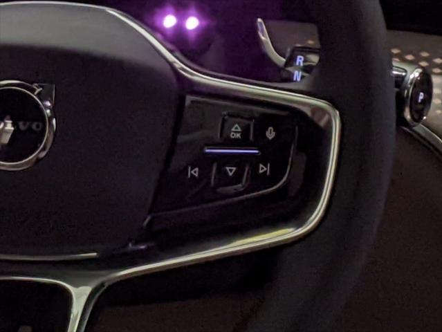 new 2025 Volvo EX90 car, priced at $86,490
