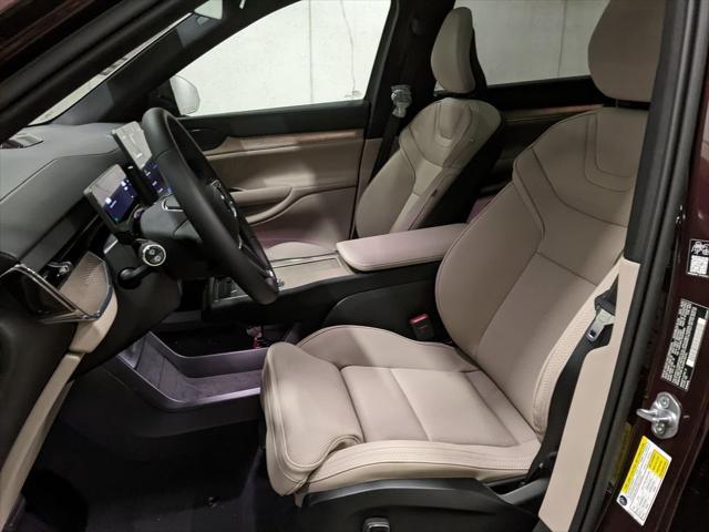 new 2025 Volvo EX90 car, priced at $86,490