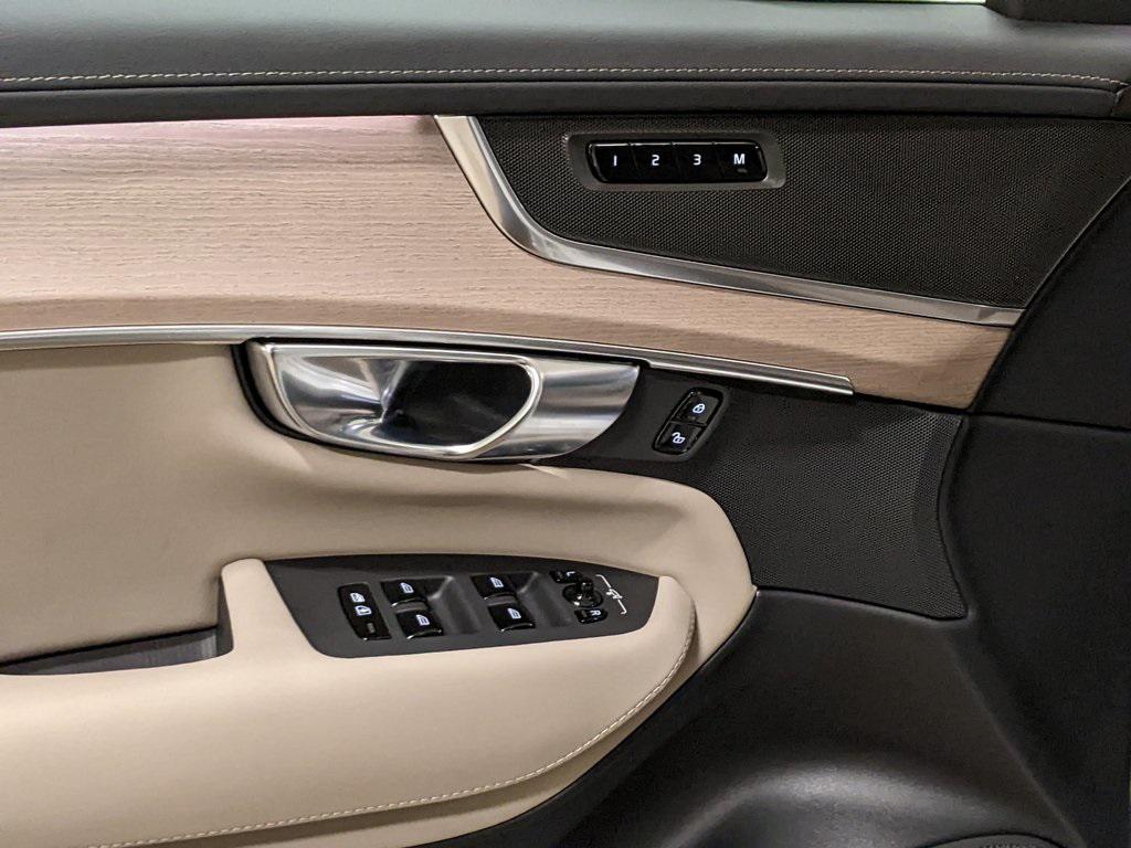 new 2026 Volvo XC90 car, priced at $70,595
