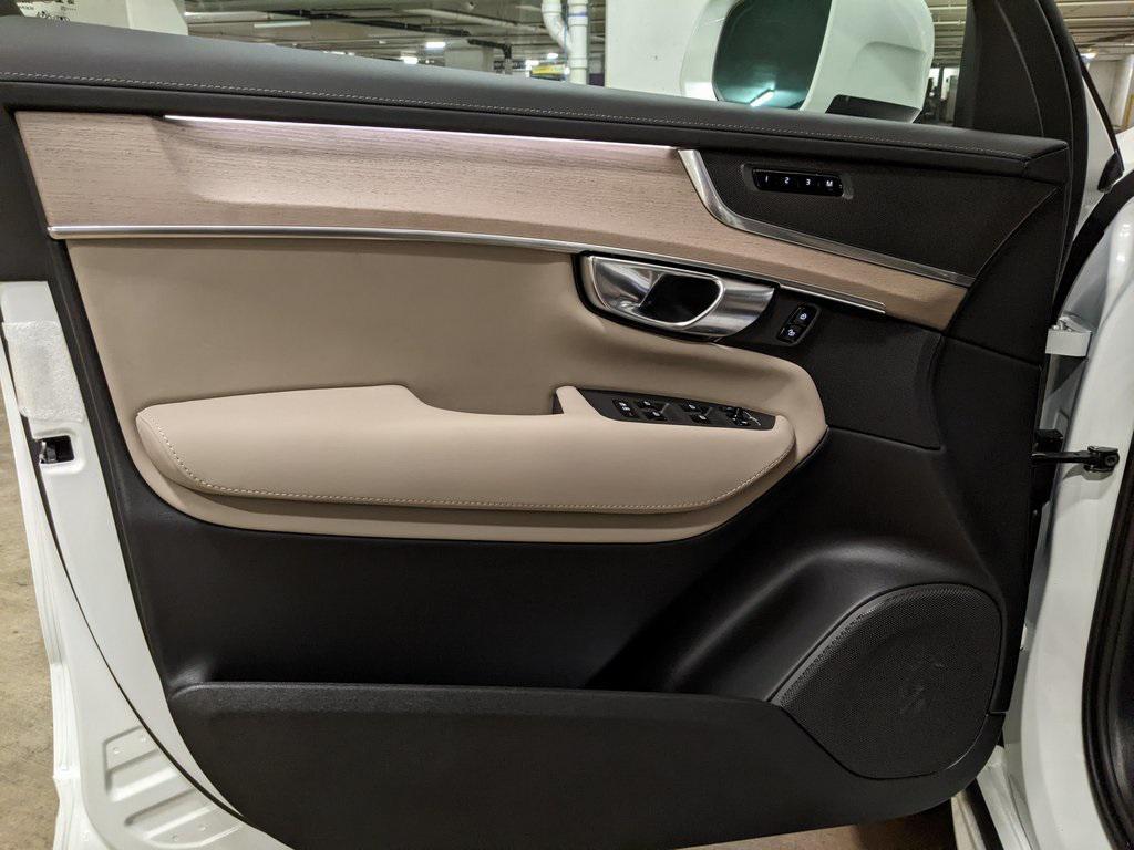 new 2026 Volvo XC90 car, priced at $70,595