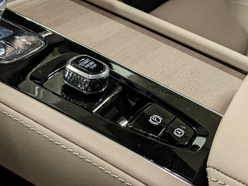 new 2026 Volvo XC90 car, priced at $77,275