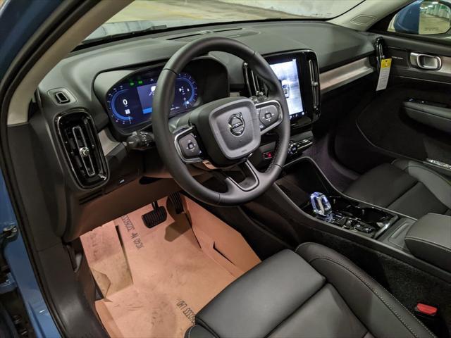 new 2025 Volvo XC40 car, priced at $51,145