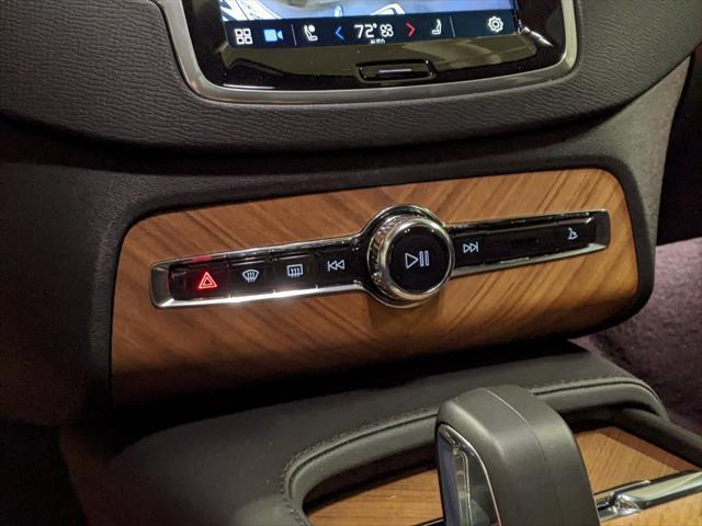 new 2025 Volvo XC90 car, priced at $65,595