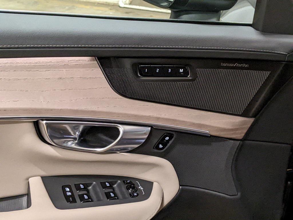 new 2026 Volvo XC90 Plug-In Hybrid car, priced at $81,875