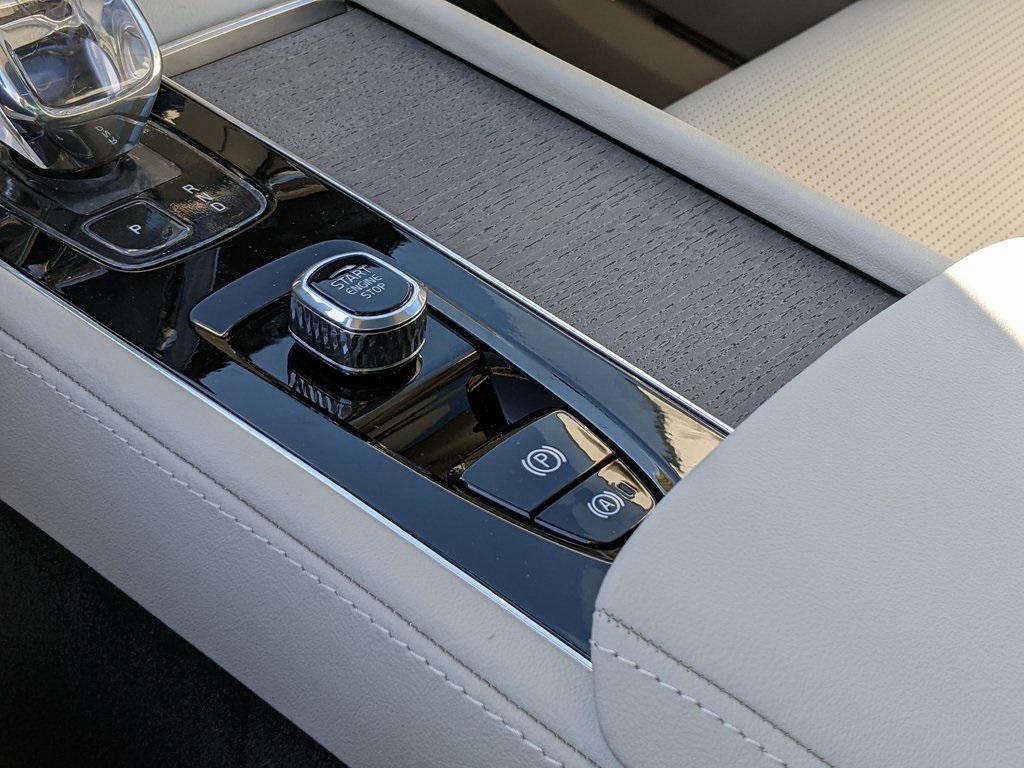 new 2026 Volvo XC90 car, priced at $75,575