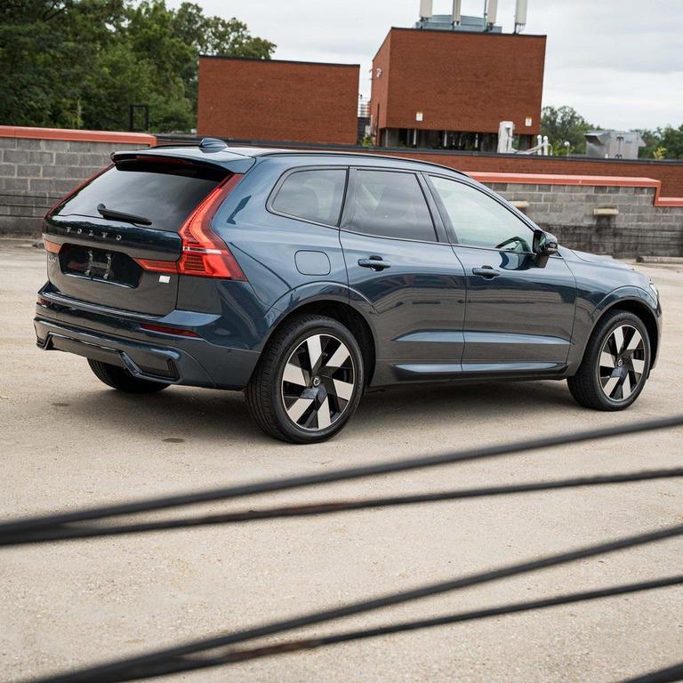 used 2024 Volvo XC60 Recharge Plug-In Hybrid car, priced at $46,500