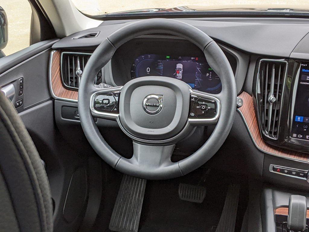 used 2024 Volvo XC60 Recharge Plug-In Hybrid car, priced at $46,500