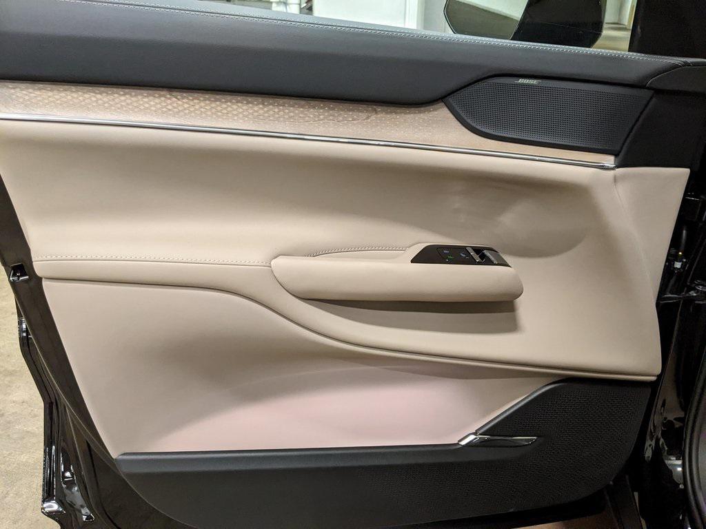 new 2025 Volvo EX90 car, priced at $81,790