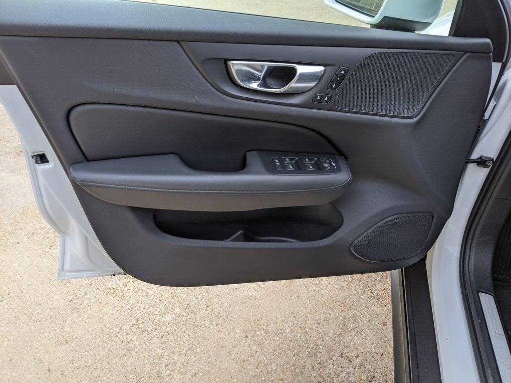 used 2025 Volvo V60 Cross Country car, priced at $40,500