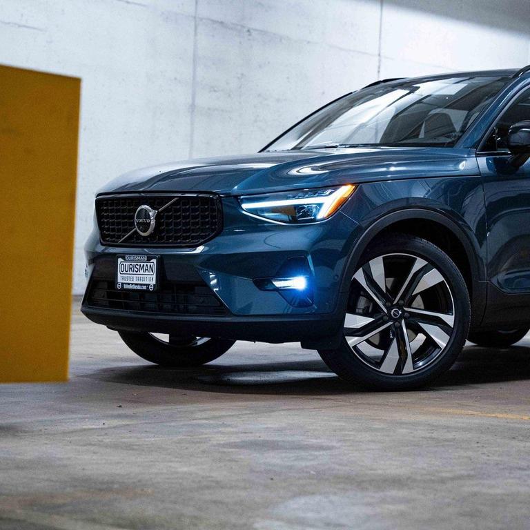 new 2026 Volvo XC40 car, priced at $53,545