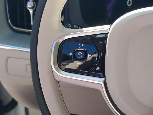 new 2025 Volvo XC60 car, priced at $55,360