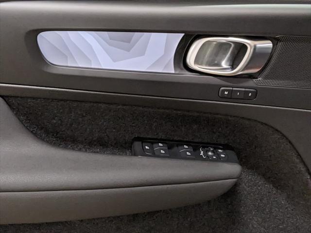 new 2025 Volvo EX40 car, priced at $58,695
