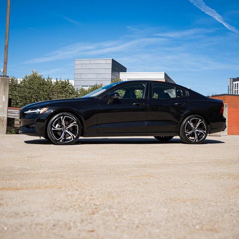 used 2024 Volvo S60 car, priced at $28,001