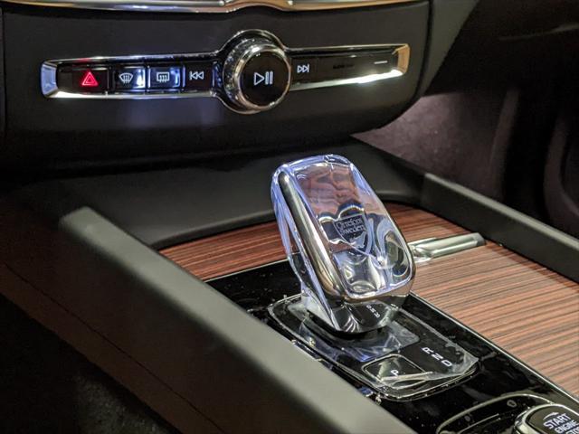 new 2025 Volvo XC60 car, priced at $61,610