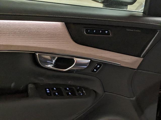 new 2025 Volvo XC90 Plug-In Hybrid car, priced at $78,805