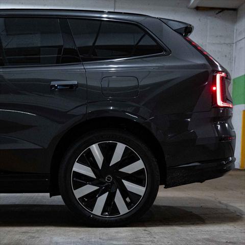 new 2025 Volvo EX90 car, priced at $94,075