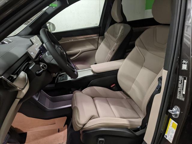 new 2025 Volvo EX90 car, priced at $94,075