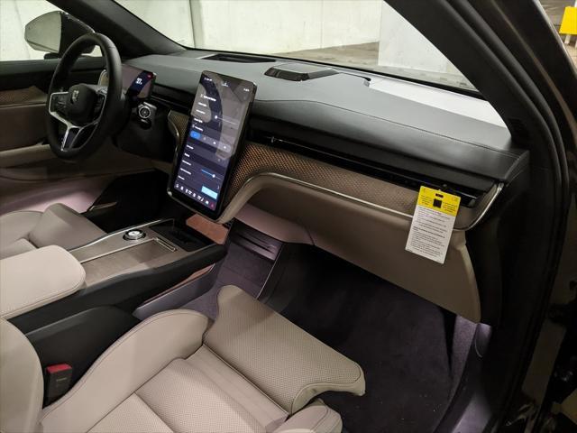 new 2025 Volvo EX90 car, priced at $94,075