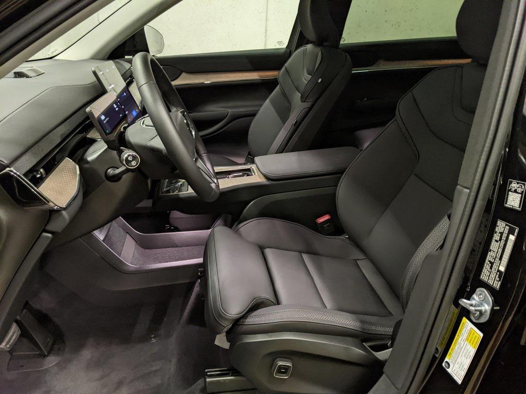 used 2025 Volvo EX90 car, priced at $77,500