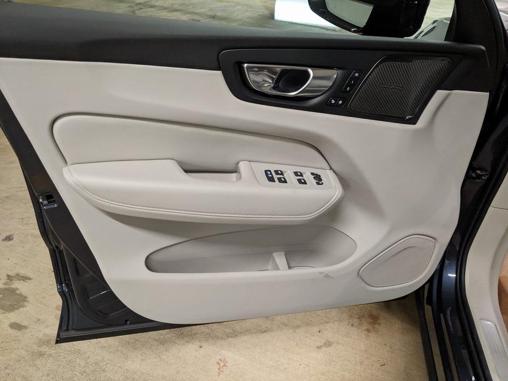 new 2026 Volvo XC60 car, priced at $63,935