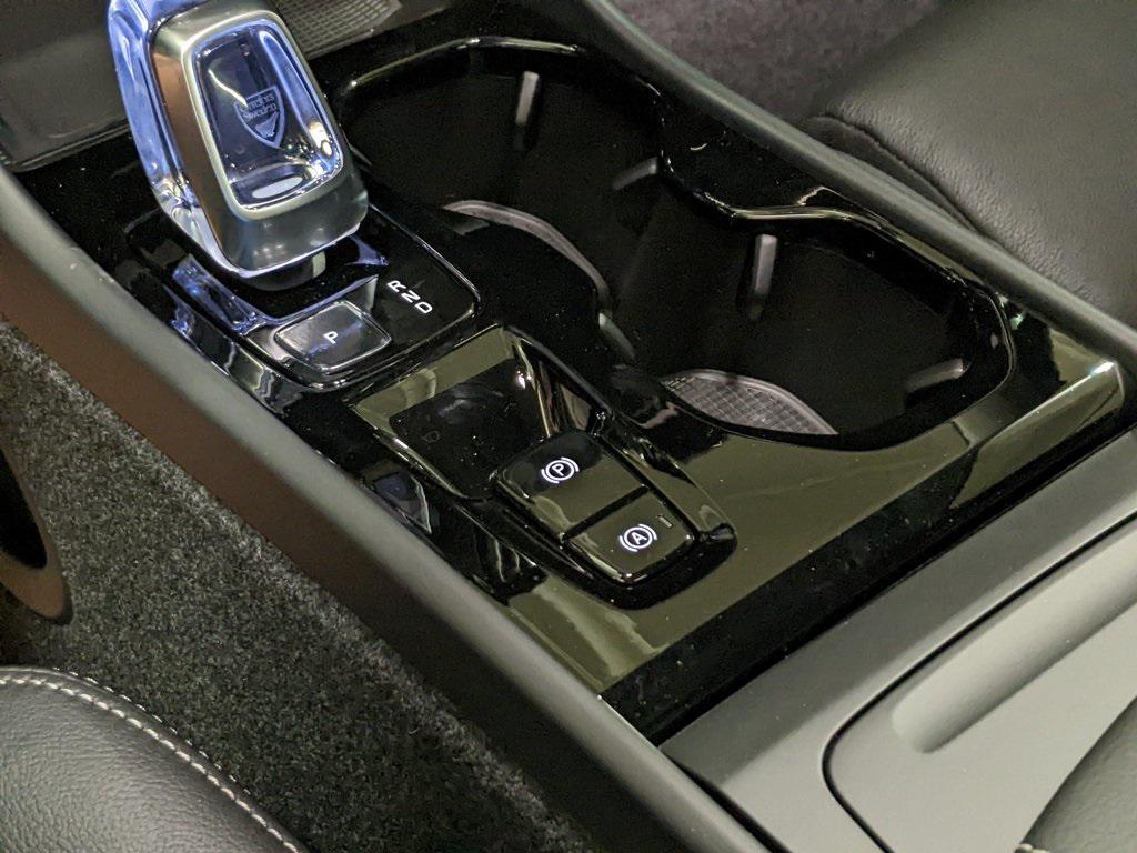 new 2026 Volvo XC40 car, priced at $50,150