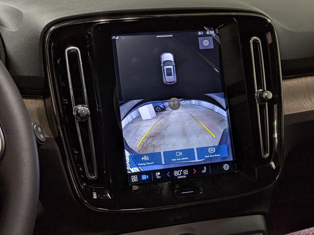 new 2025 Volvo XC40 car, priced at $42,352