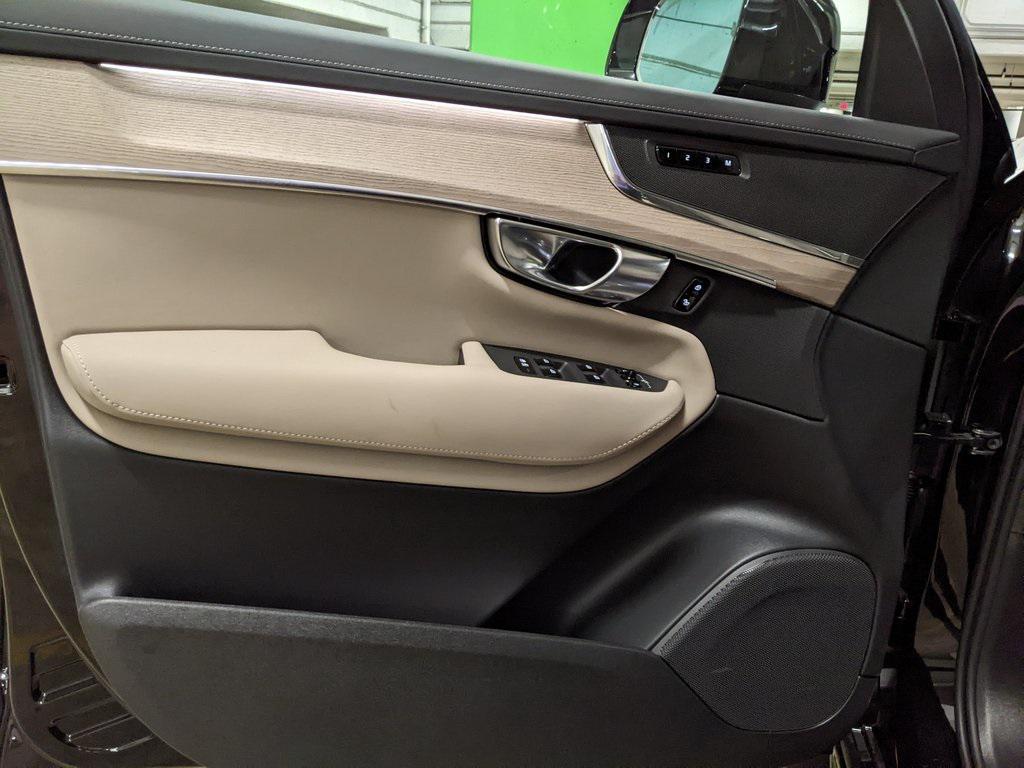 new 2026 Volvo XC90 Plug-In Hybrid car, priced at $83,200