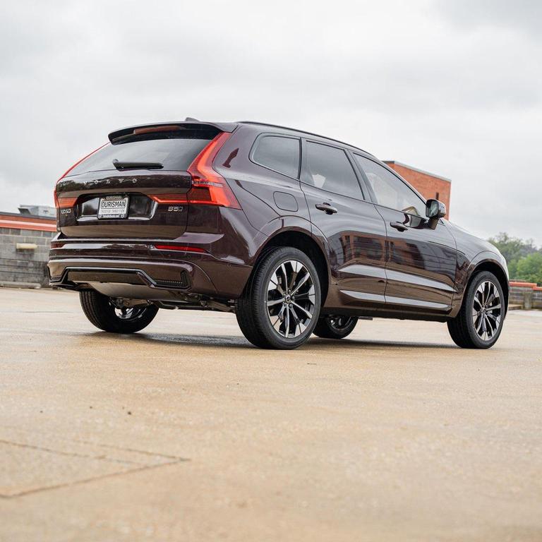 new 2026 Volvo XC60 car, priced at $63,135