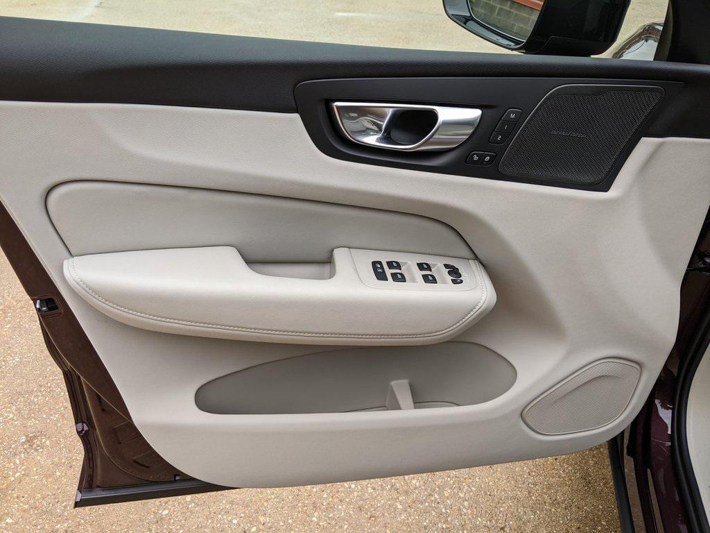 new 2026 Volvo XC60 car, priced at $63,135