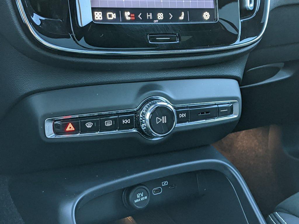 used 2023 Volvo XC40 Recharge Pure Electric car, priced at $32,500