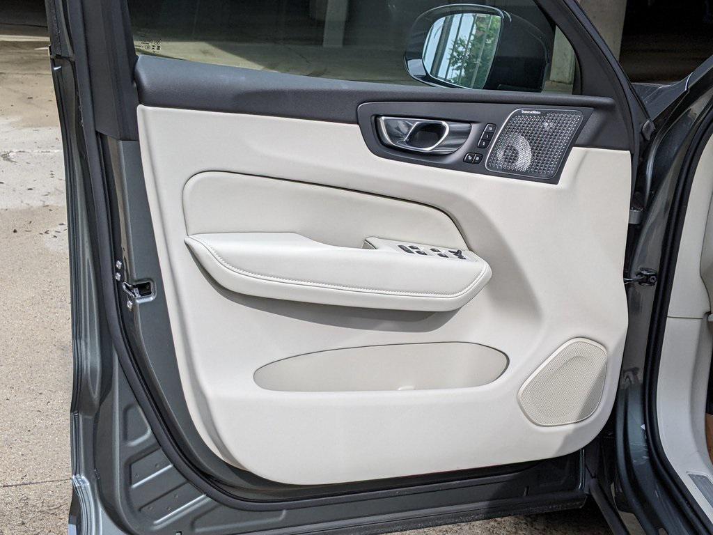 new 2026 Volvo XC60 Plug-In Hybrid car, priced at $80,310