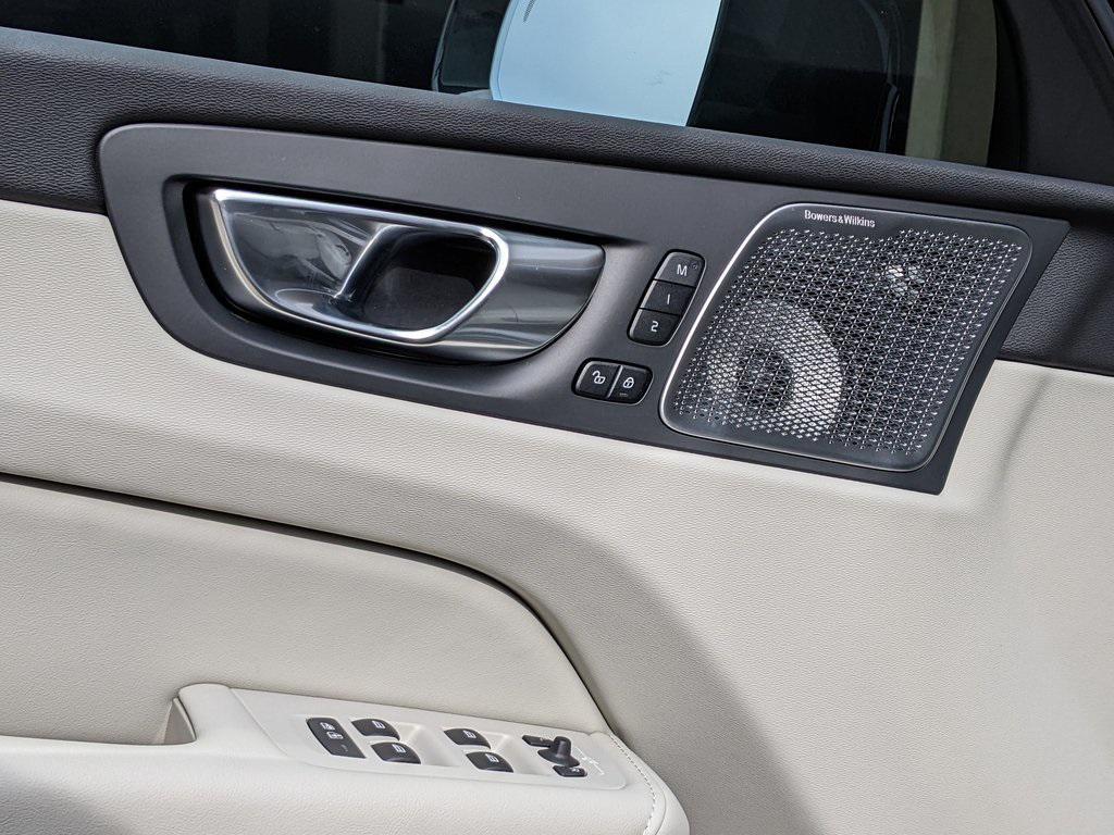 new 2026 Volvo XC60 Plug-In Hybrid car, priced at $80,310