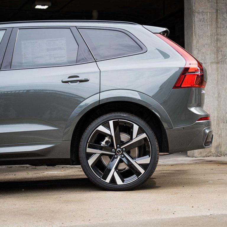 new 2026 Volvo XC60 Plug-In Hybrid car, priced at $80,310