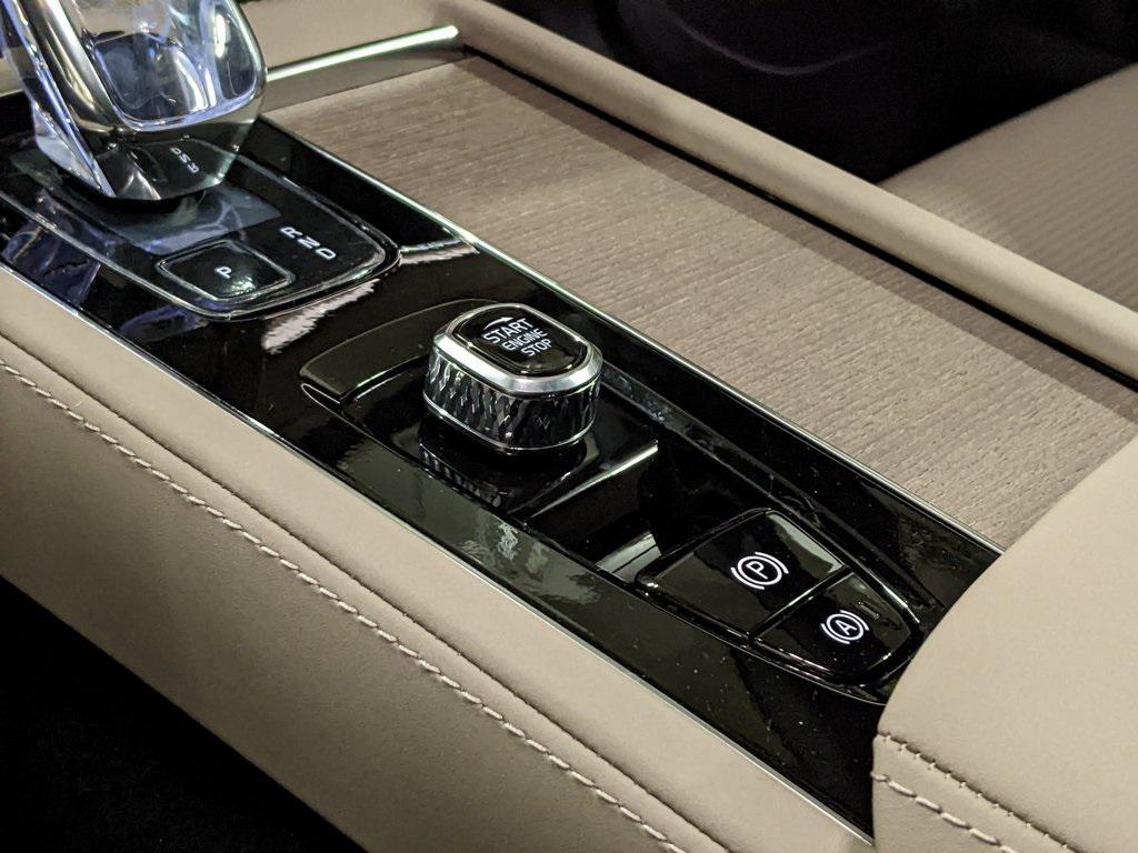 new 2026 Volvo XC90 car, priced at $76,945