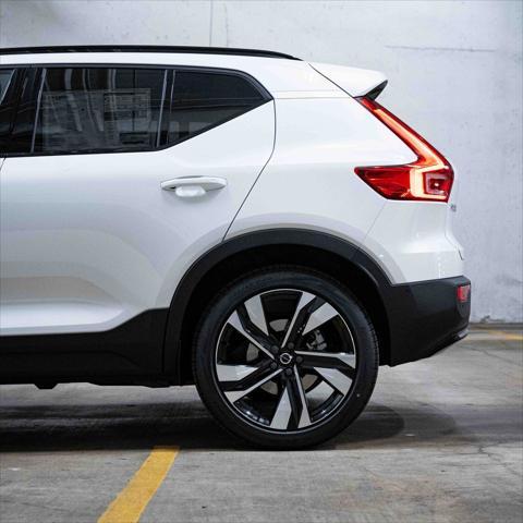 new 2025 Volvo XC40 car, priced at $49,810