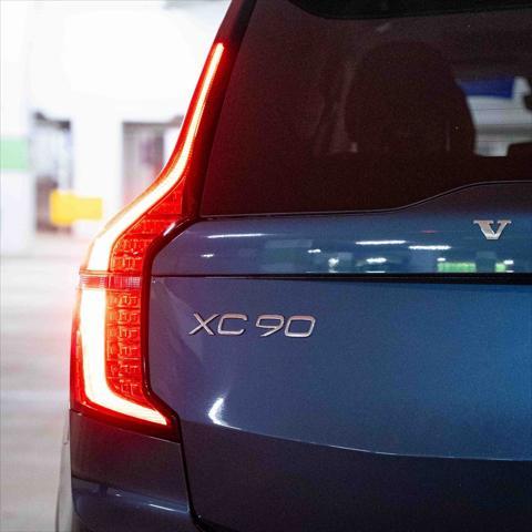 new 2025 Volvo XC90 Plug-In Hybrid car, priced at $81,495