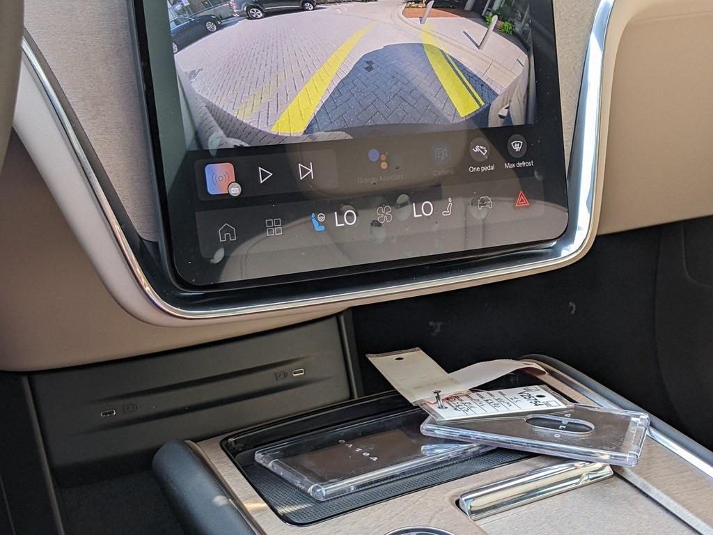 new 2025 Volvo EX90 car, priced at $83,140