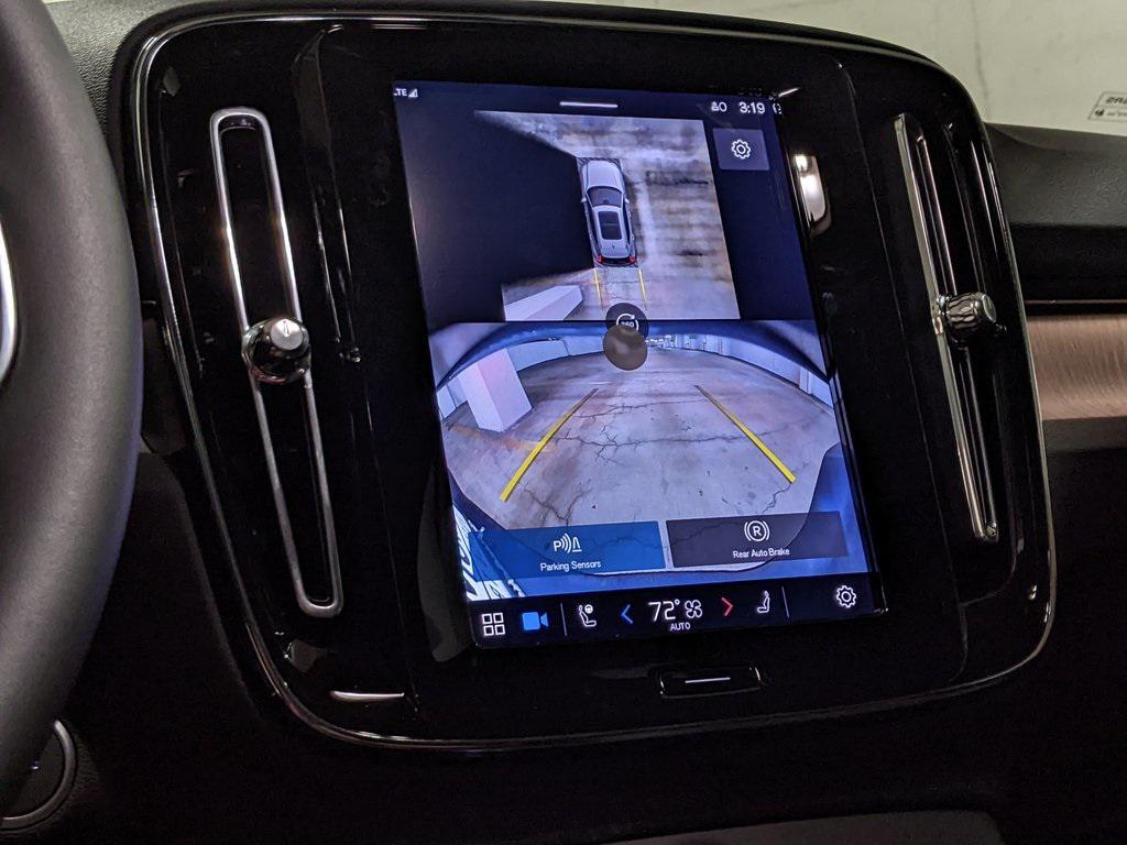 new 2025 Volvo XC40 car, priced at $50,236