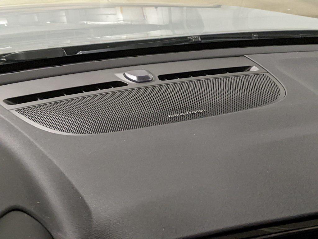 new 2025 Volvo XC40 car, priced at $50,236