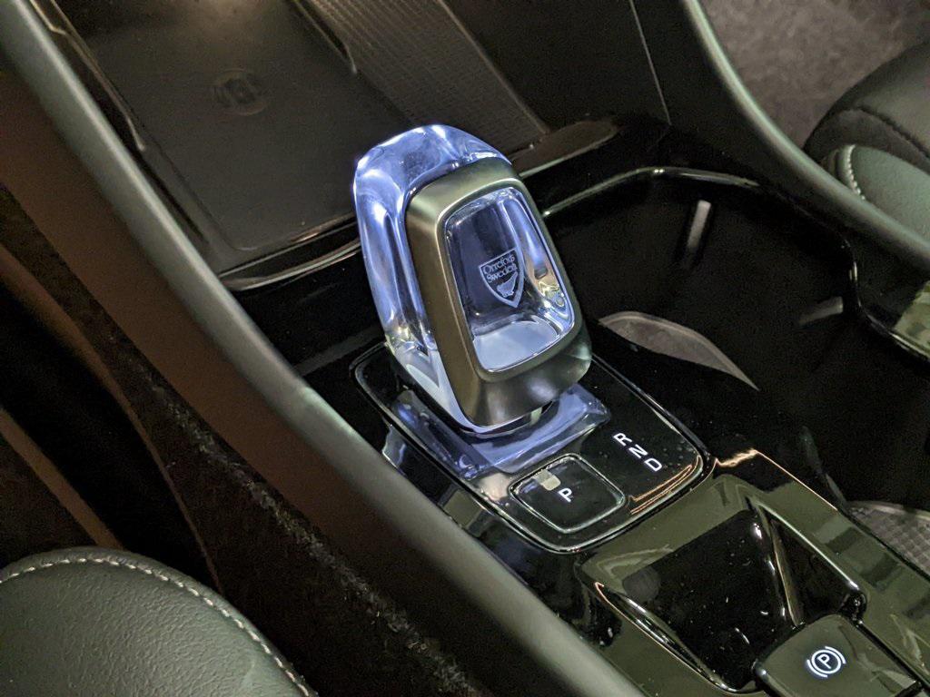 new 2025 Volvo XC40 car, priced at $50,236