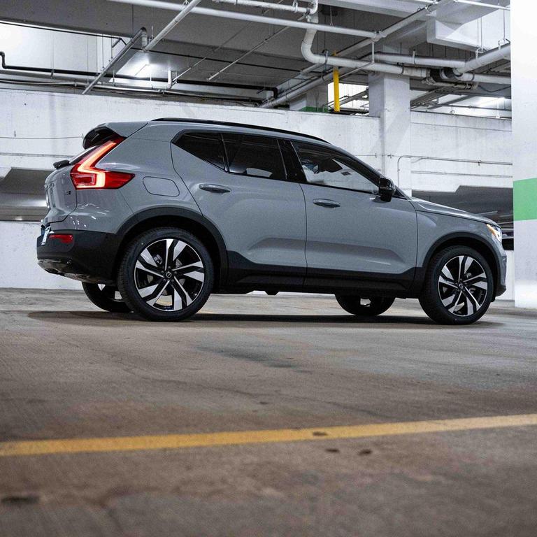 new 2025 Volvo XC40 car, priced at $50,236