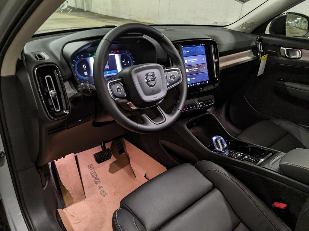 new 2025 Volvo XC40 car, priced at $50,236
