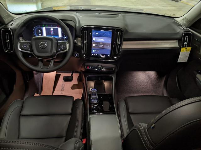 new 2025 Volvo XC40 car, priced at $51,565