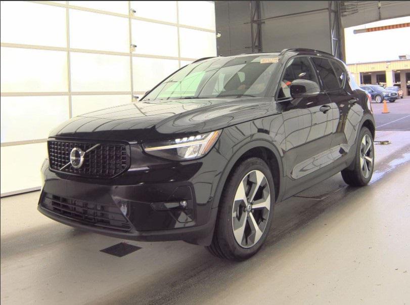used 2025 Volvo XC40 car, priced at $35,000