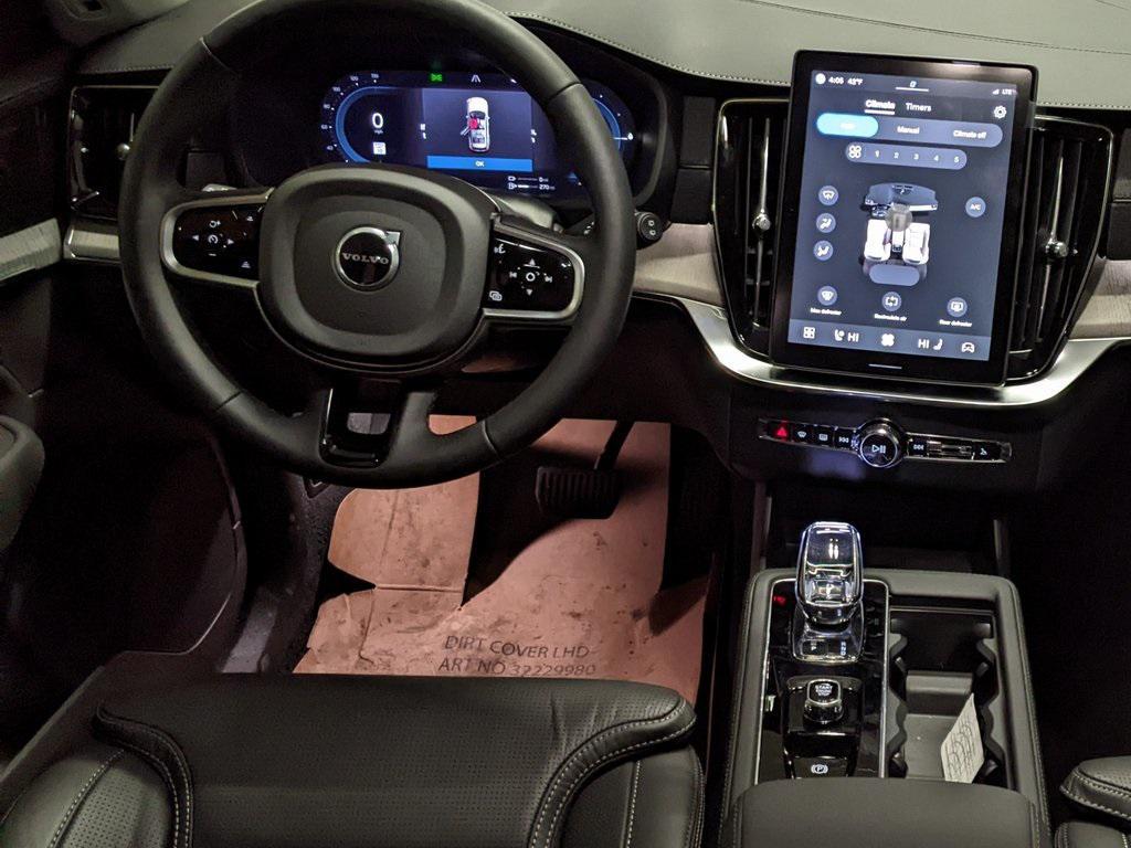 new 2025 Volvo XC90 Plug-In Hybrid car, priced at $81,135