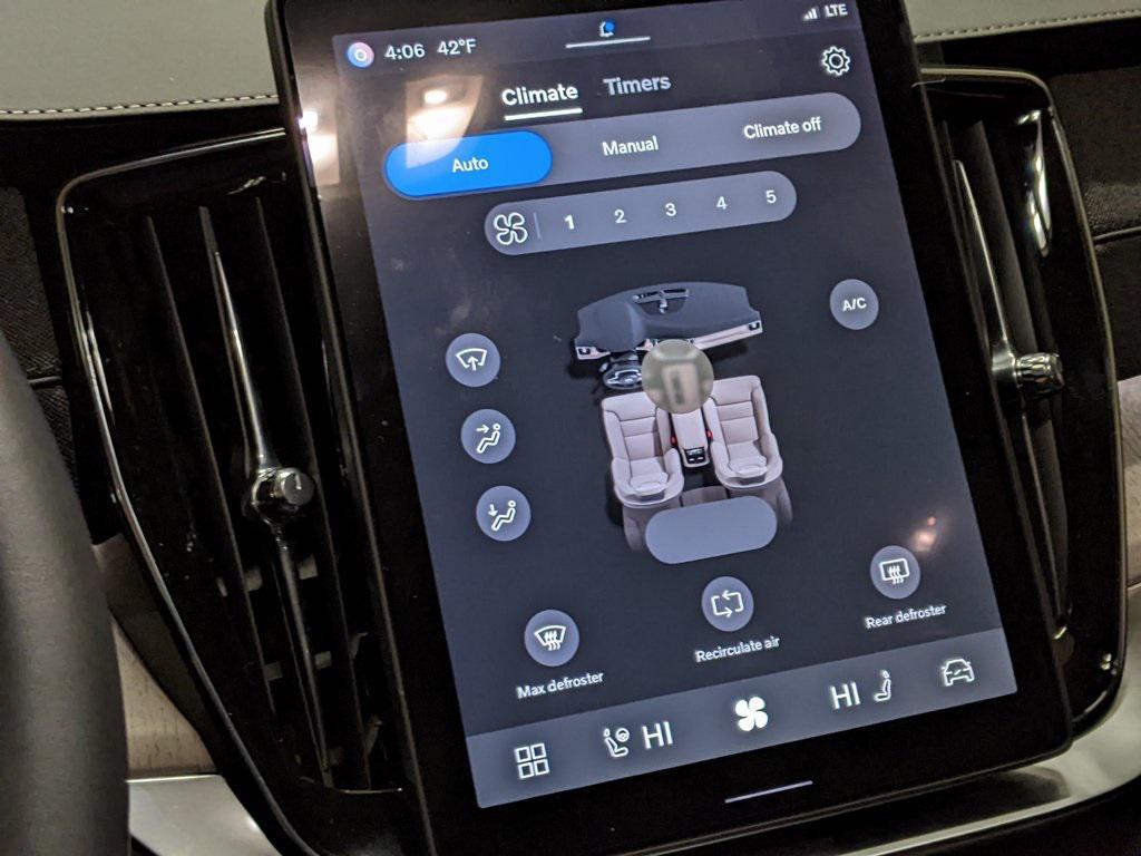 new 2025 Volvo XC90 Plug-In Hybrid car, priced at $81,135