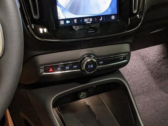 new 2025 Volvo XC40 car, priced at $46,035